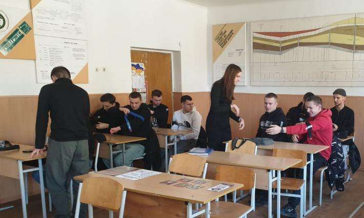 Лекція-тренінг «Перша допомога при кровотечі» для студентів групи 3Дс-1130